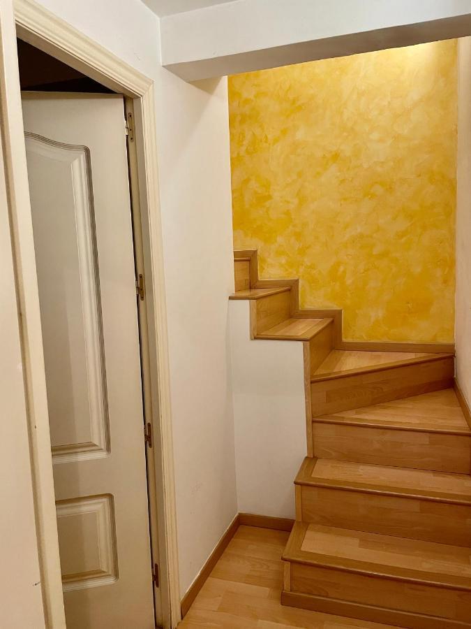 شقة Acogedor Duplex Barrio Del Pilar مدريد المظهر الخارجي الصورة